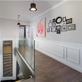 5 bedroom villa with pool near Pula, sleeps 10-12